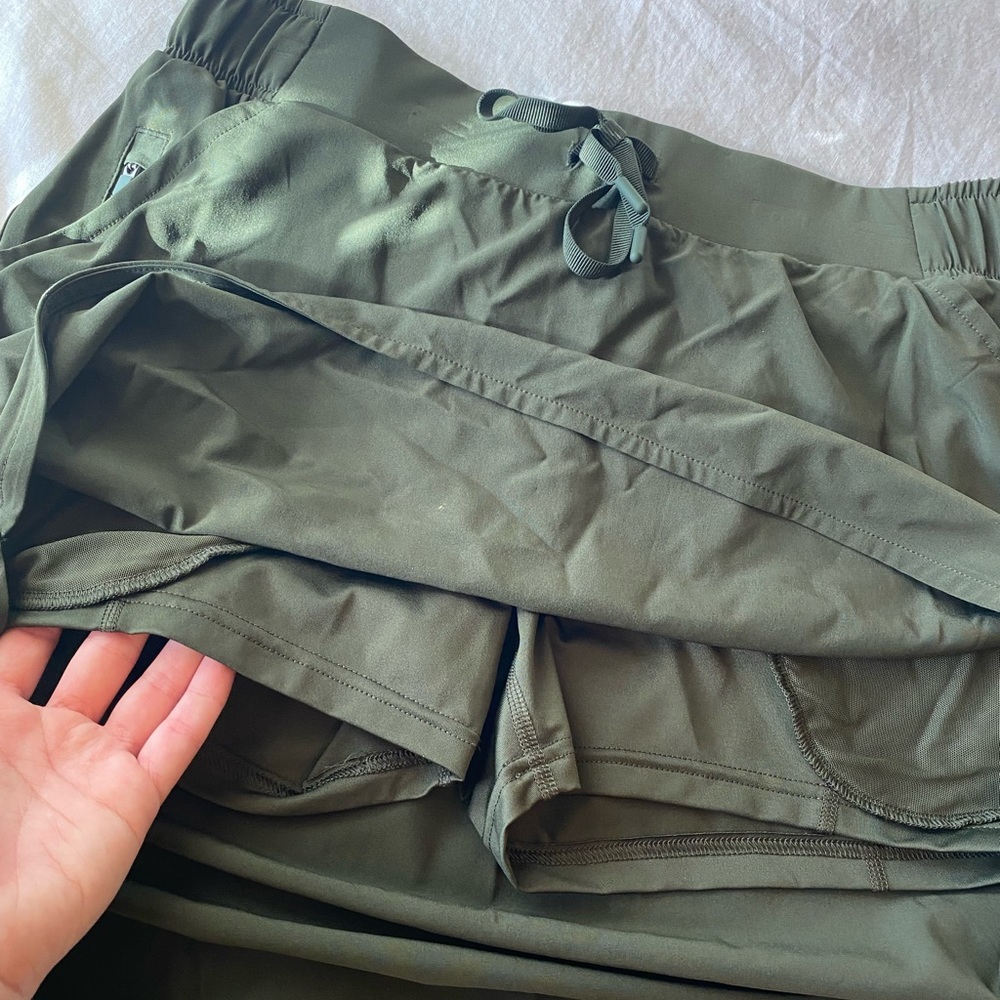 Athletic skirt/skort